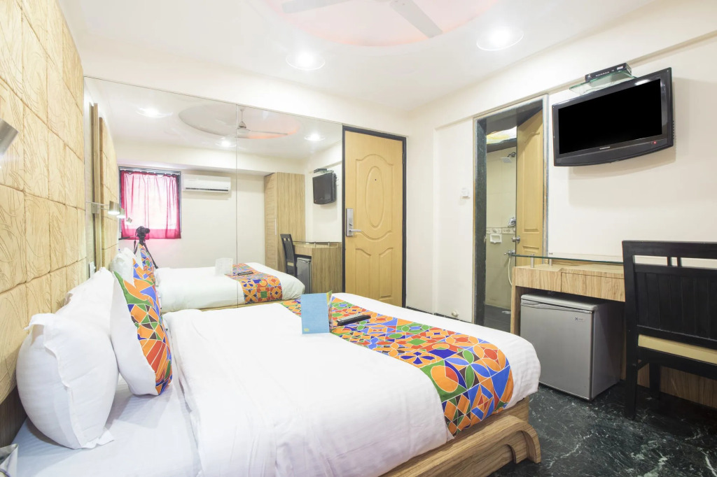 Fabhotel Sahar Garden