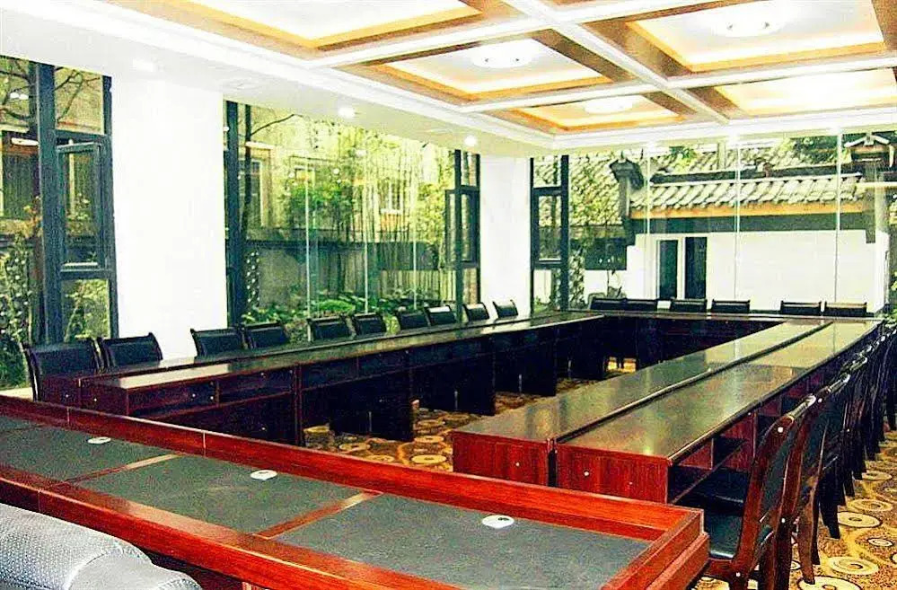 Chengdu Shuangliu Aishang Business Hotel