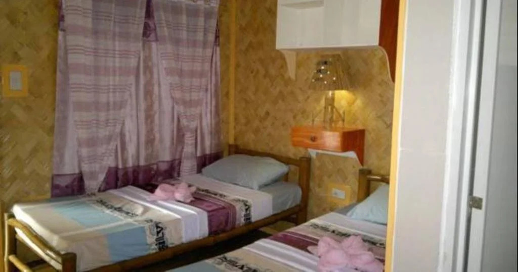 Chariz Inn