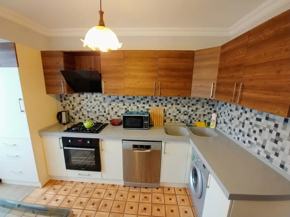 Deluxe Apartment with Sea and F1 view
