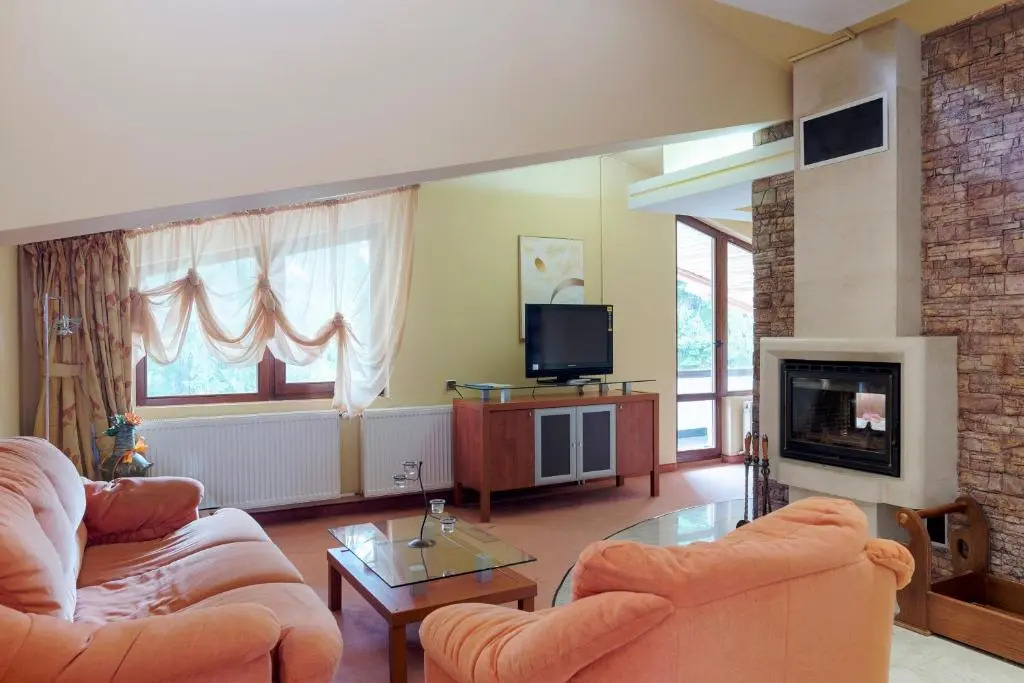 Elina Hotel