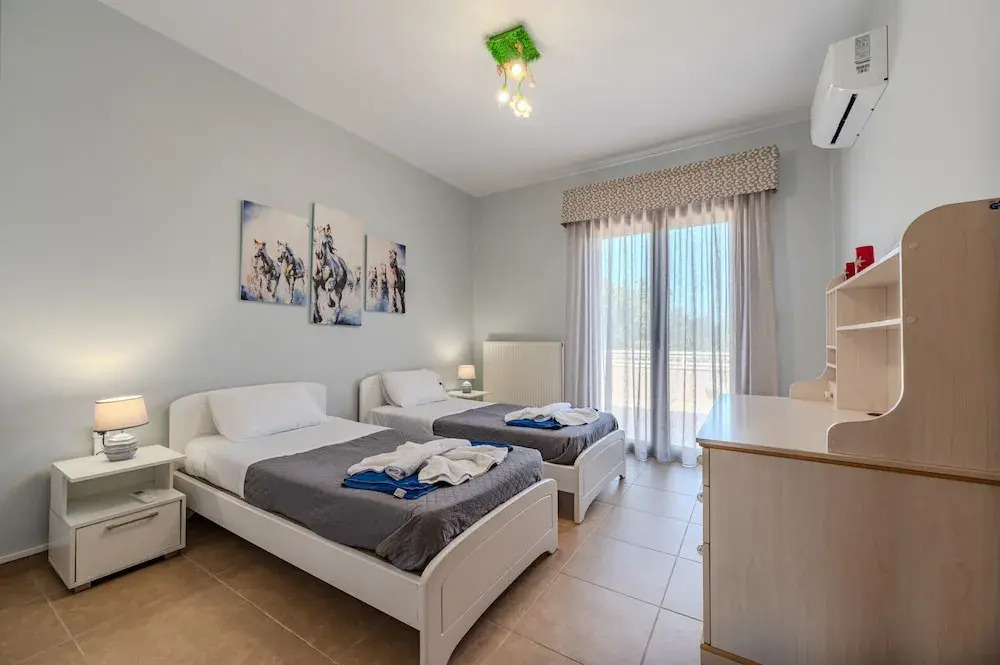 Iris Villa