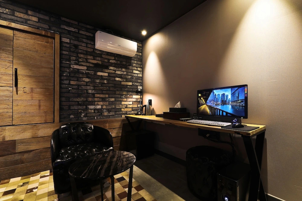A-vant Hotel