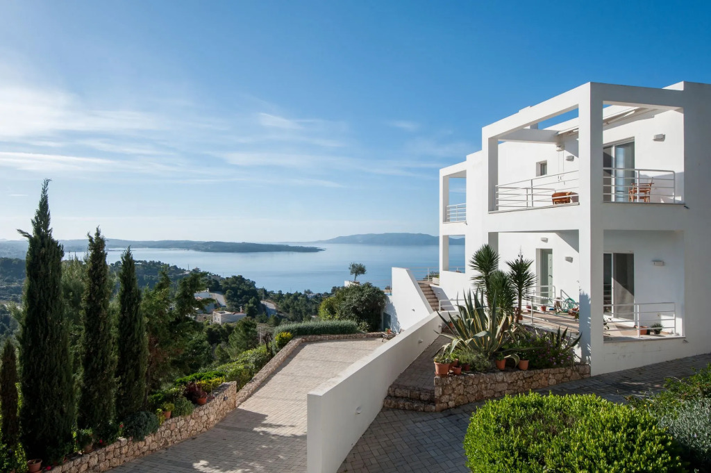 Jeannine's Villa