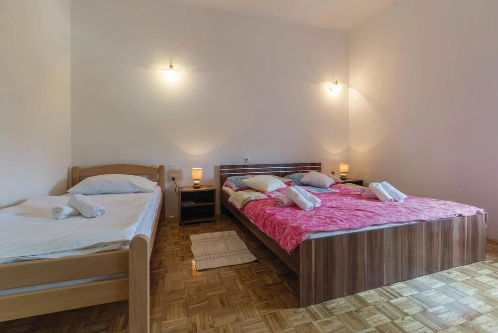 Stunning Apartment in Porec With 2 Bedrooms, Wifi and Outdoor Swimming Pool