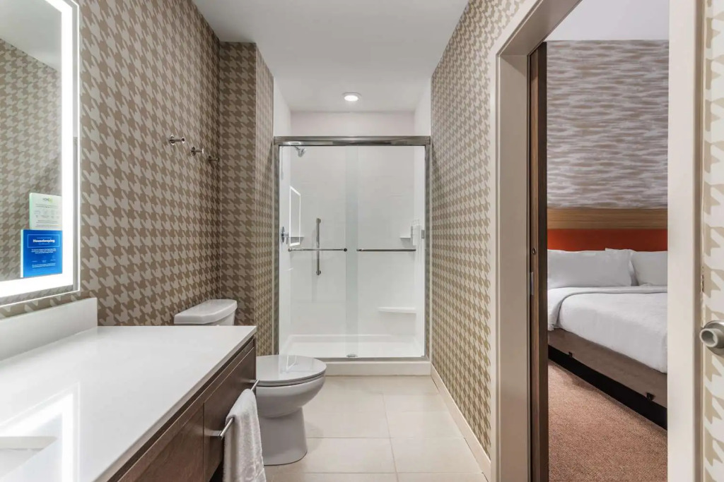 Home2 Suites By Hilton Cedar Rapids Westdale