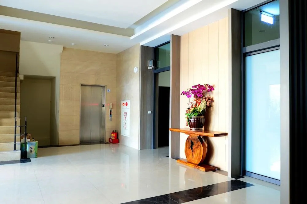 Yi Da Lakeside Hotel