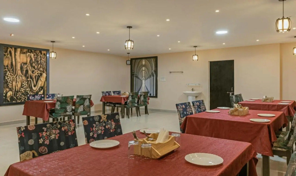 Itsy Hotels Kashi Grand, BHU