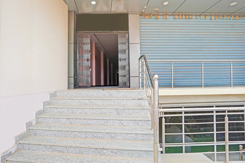 Hotel O Mansarovar Sector 8 Formerly Hotel KV Palace Mansarover Metro Station