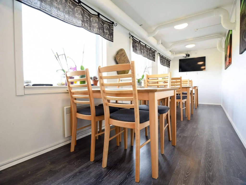 Abisko Guesthouse & Activities