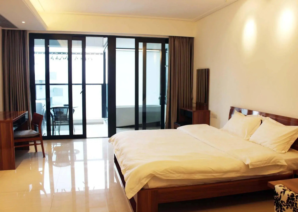 North Bay No. 1 Hotel Apartment