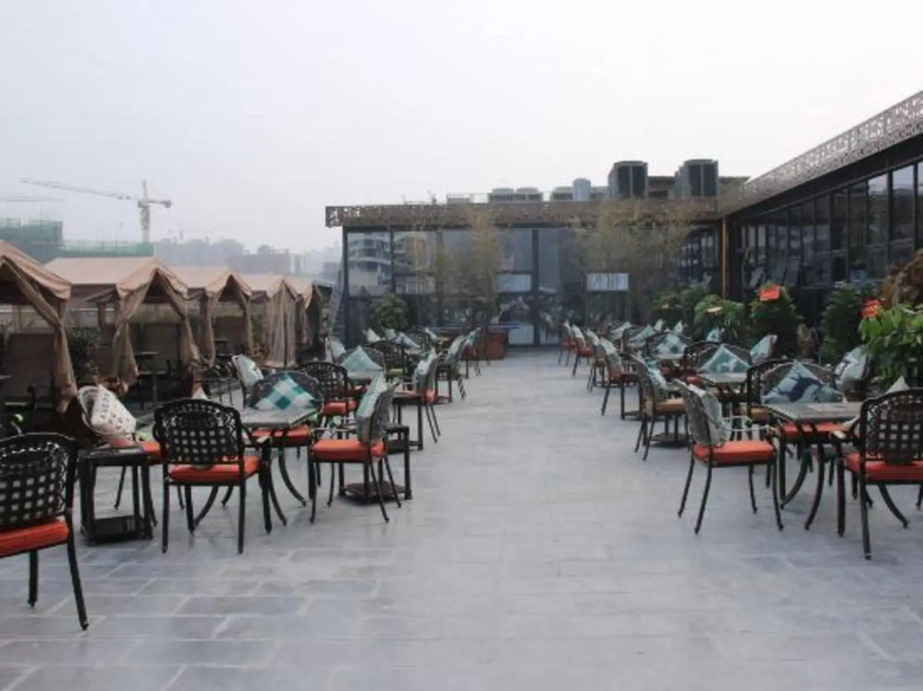 the Diamond Hotel