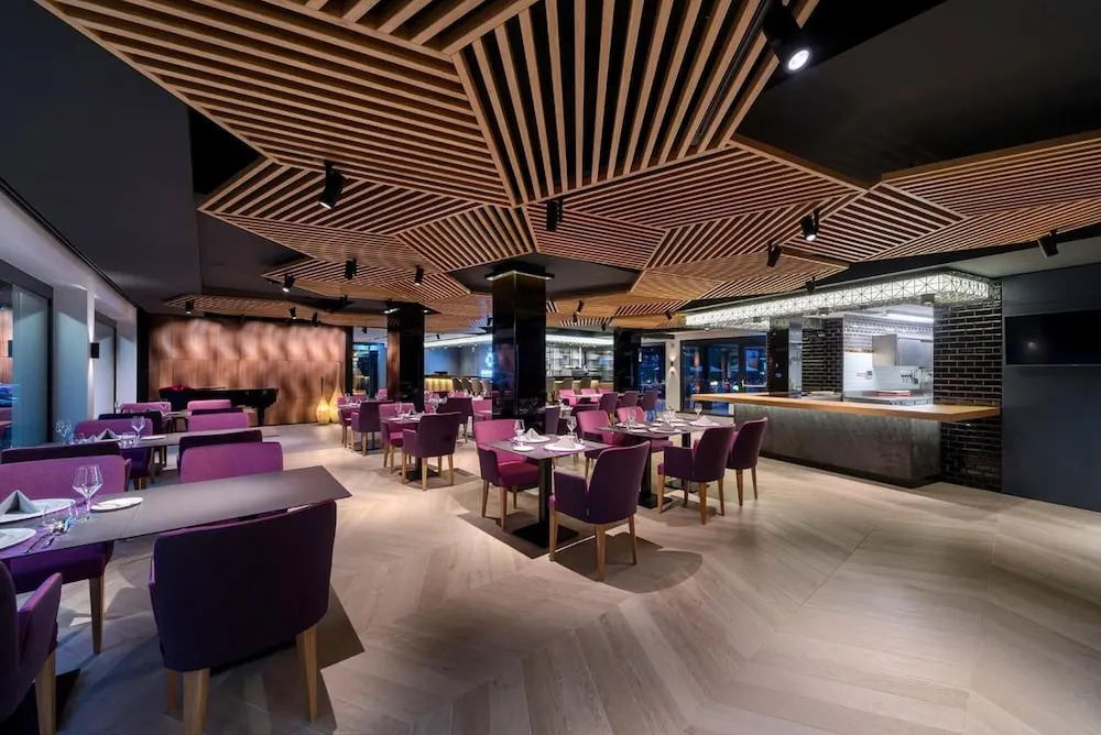 Donautica Hotel & Restaurant