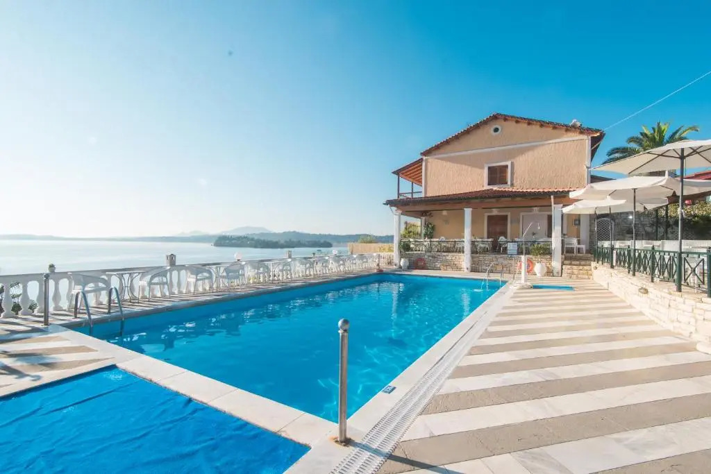 Kommeno Bay Apartments