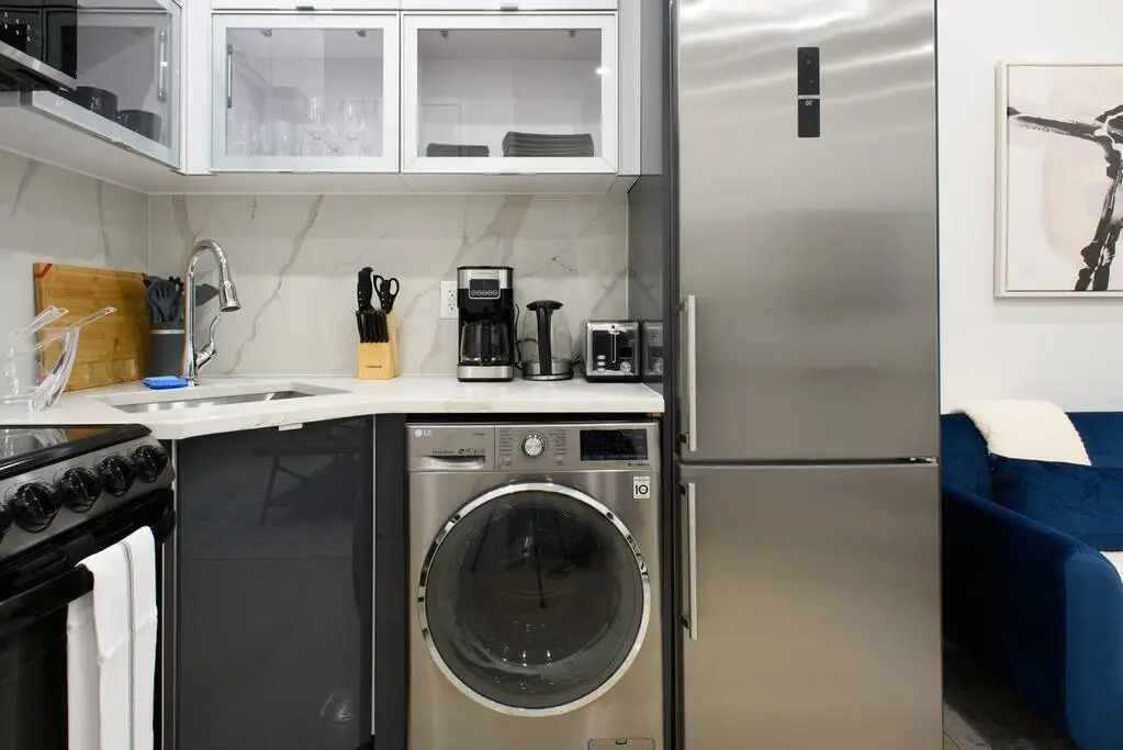 78-2C   XL furnished 1BR WD Walk 2 Central Park