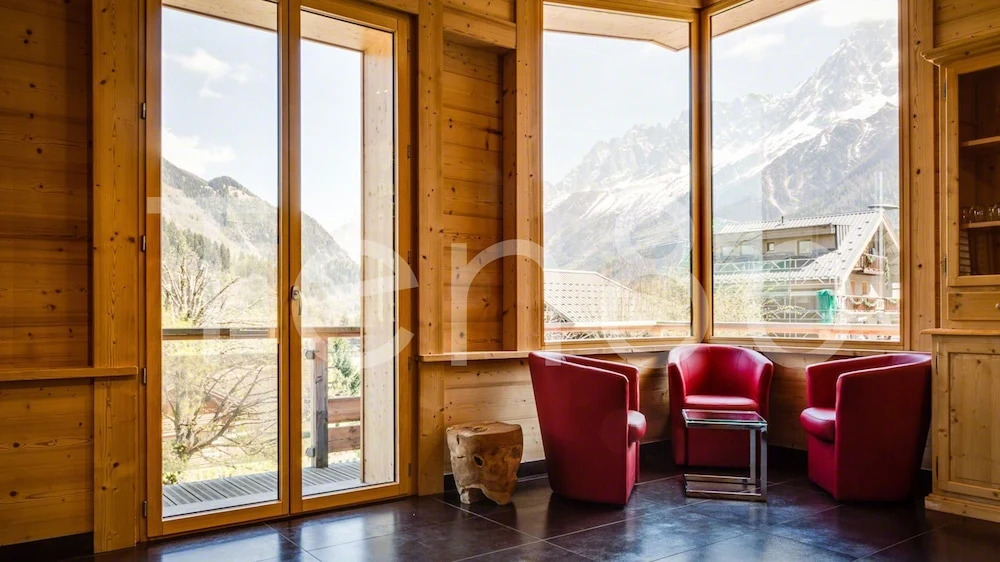 Chalet Base Camp