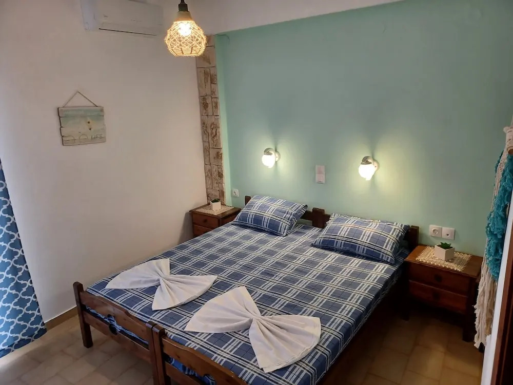 Lefteris Rooms