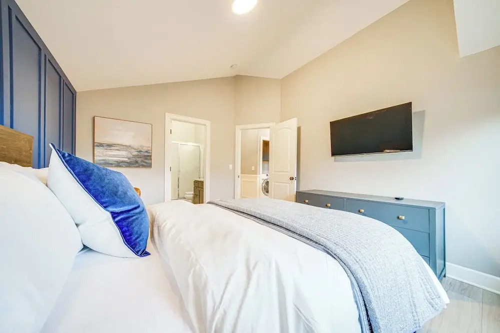 2 Mi to Matches at Lumen Field! Seattle Townhome
