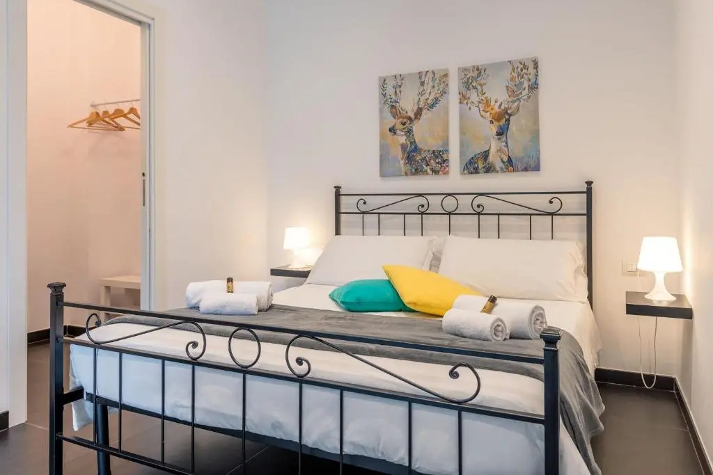 YOUR HOUSE ROOMs 1