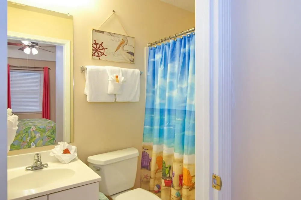561 E. Beach Blvd Penthouse #1302 1 Bedroom 2 Bathrooms Condo