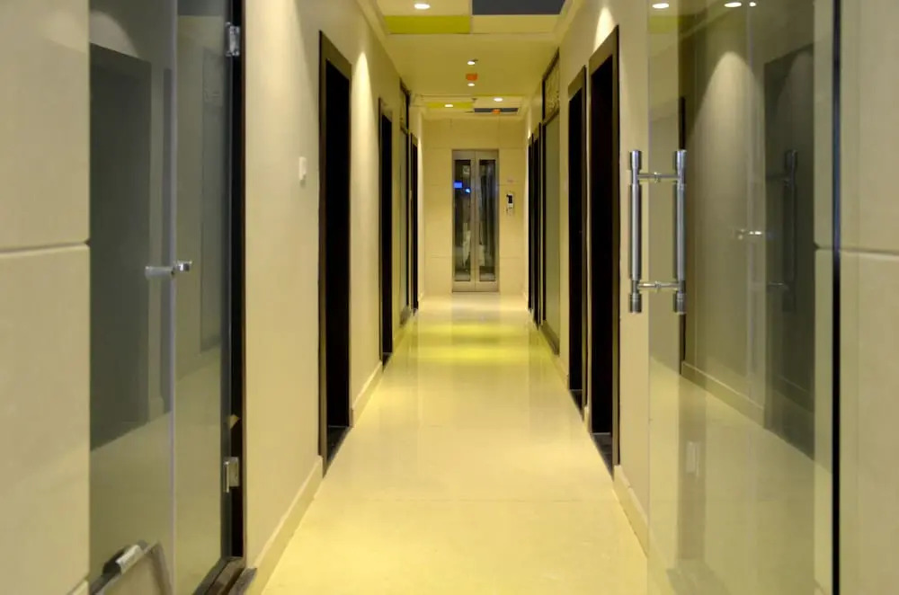 OYO 7044 Hotel Megha