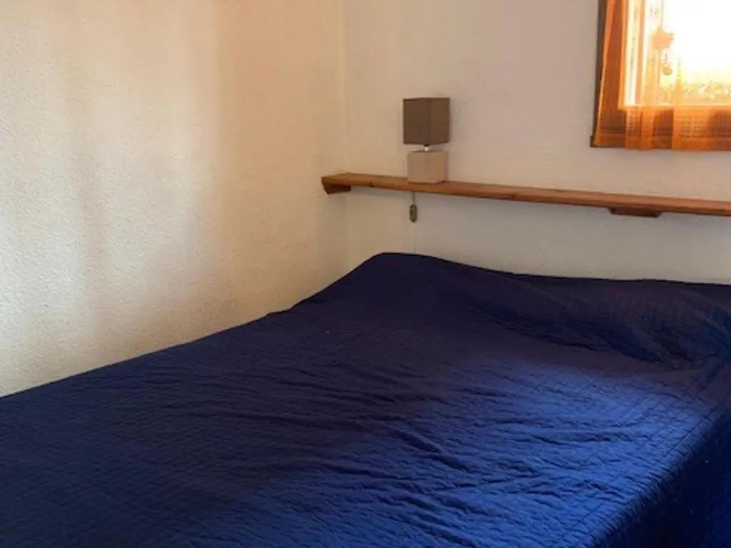 Joli T2 Rez-de-Jardin Avec Piscine et Parking - FR-1-607-110