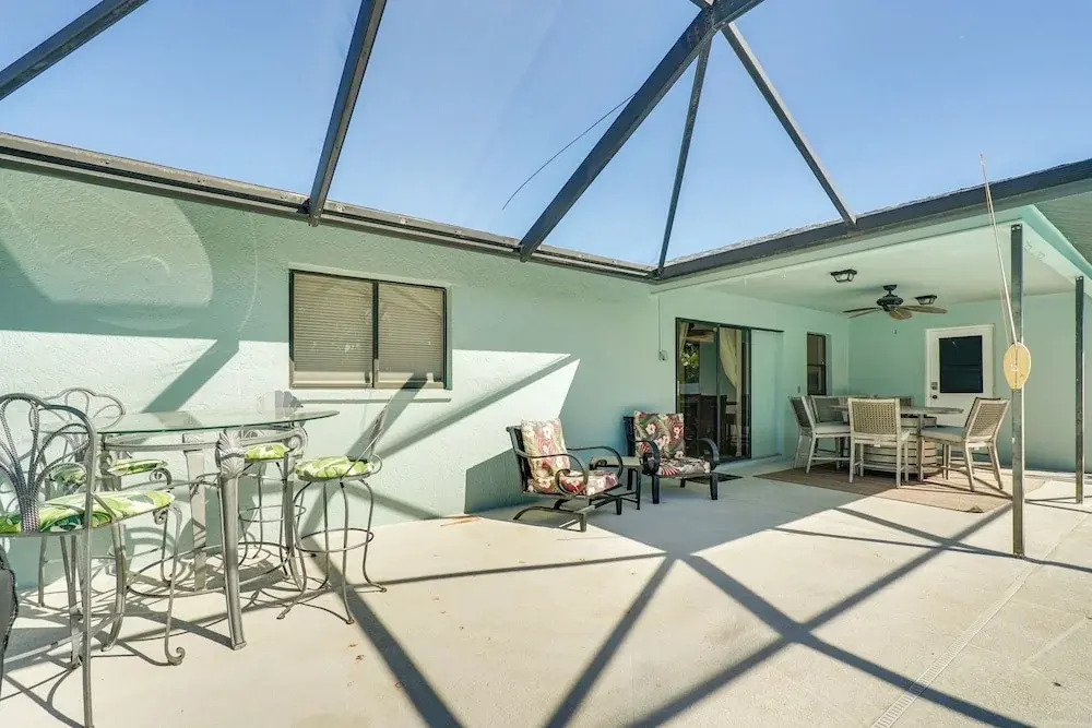 Modern Home w/ Peloton Bike & Grill in Cape Coral!