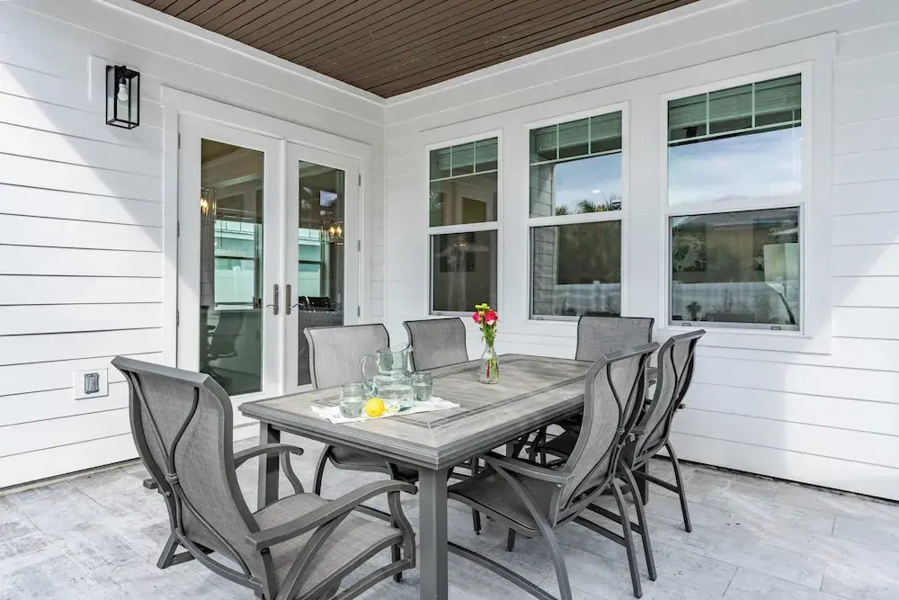Modern 5bdr w/ Private Pool, 2 min Walk to the Beach! Montoute by Avantstay
