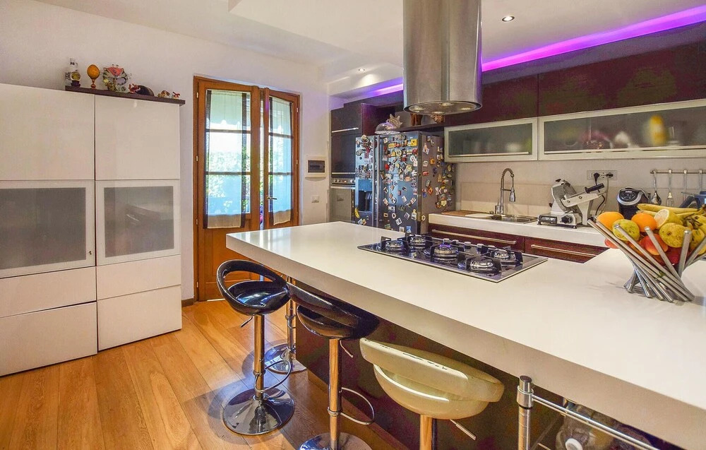 Gorgeous Home In Massarosa With Wifi