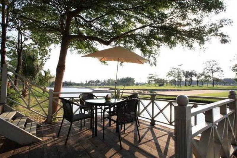 Summit Windmill Golf Residence