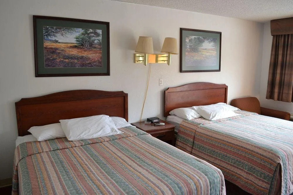 Budget Inn & Suites