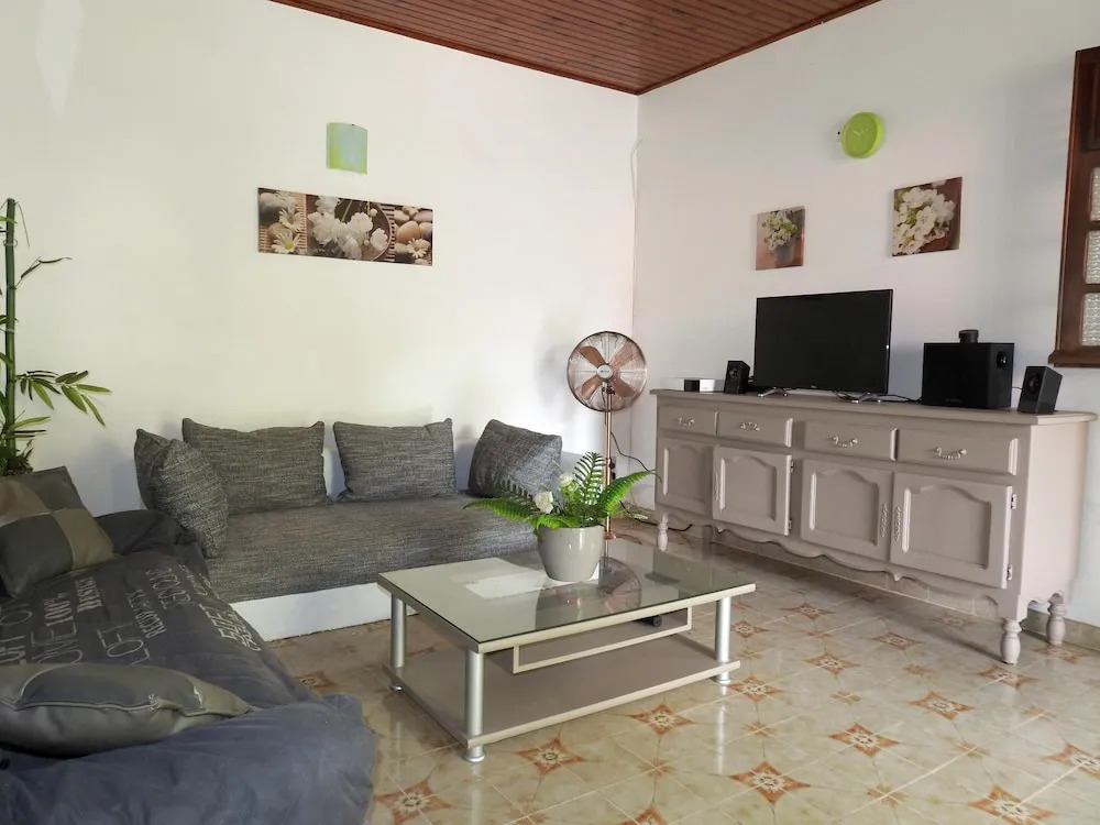 House with 2 Bedrooms in Le Robert, with Private Pool, Enclosed Garden And Wifi - 18 Km From the Beach