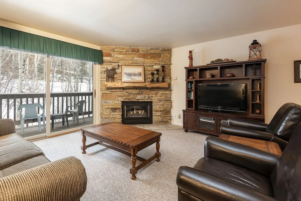 Snow Flower 145 2 Bedroom Condo by RedAwning