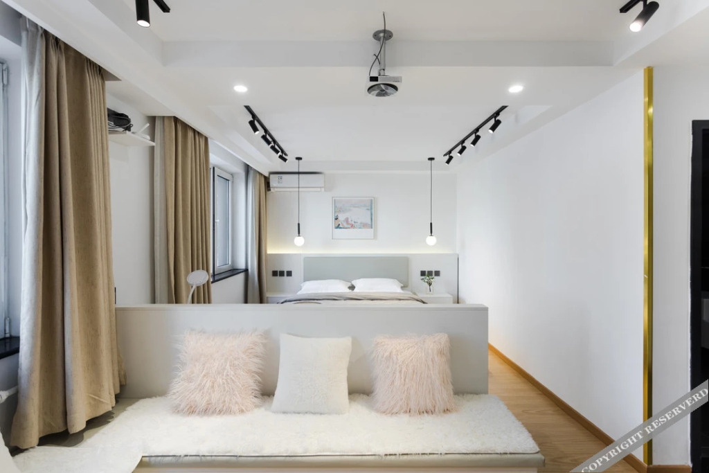 SpaceBox Hotel