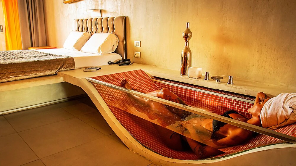 Cocoon Hotel & Lounge