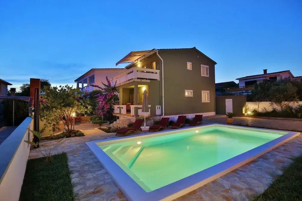 Villa Maraschino