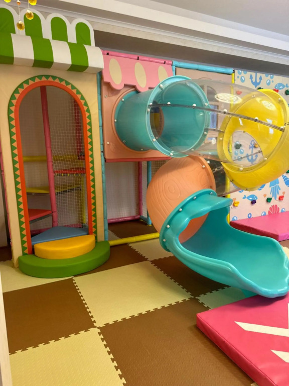 Hotel Saturn