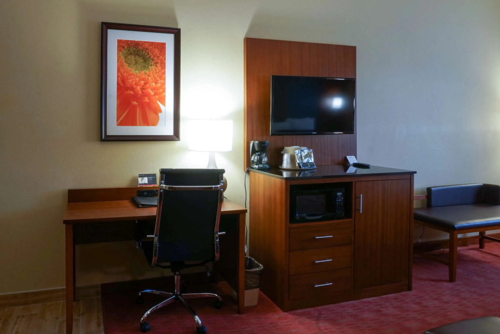 Best Western Plus Georgetown Corporate Center Hotel