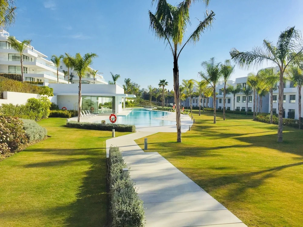 Exclusive Modern Duplex With Amazing Views Close Golf and Puerto Banus