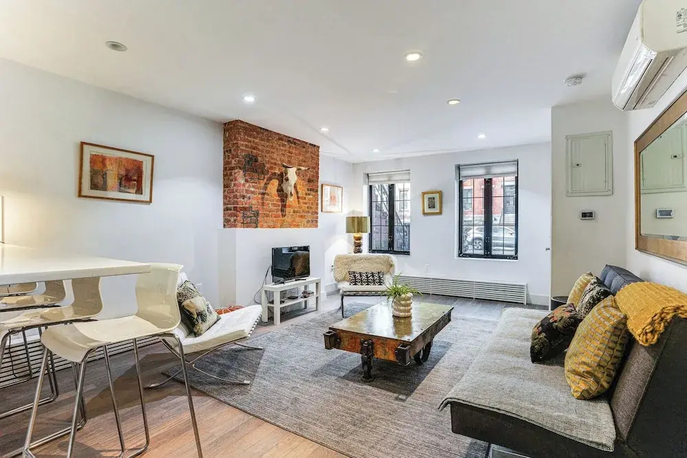 Shared Yard Space! Garden-level Unit in Bed-stuy