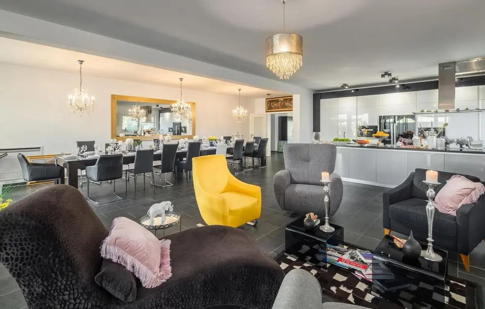 Awesome Home In Liznjan