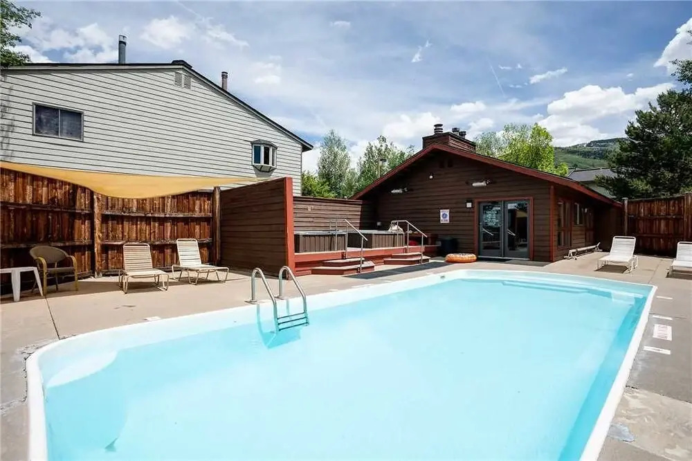 Whistler Townhome Cedar 22