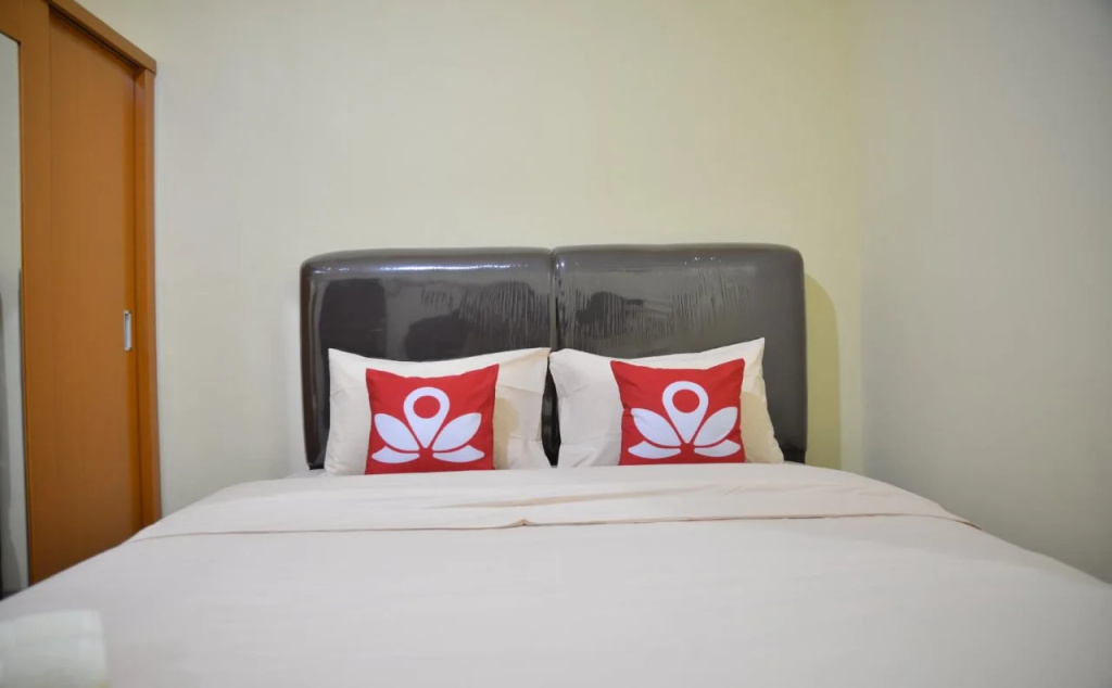 ZEN Rooms Near ITC Roxy Mas