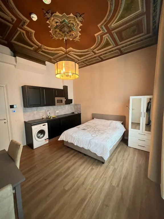 Rotterdam Inn