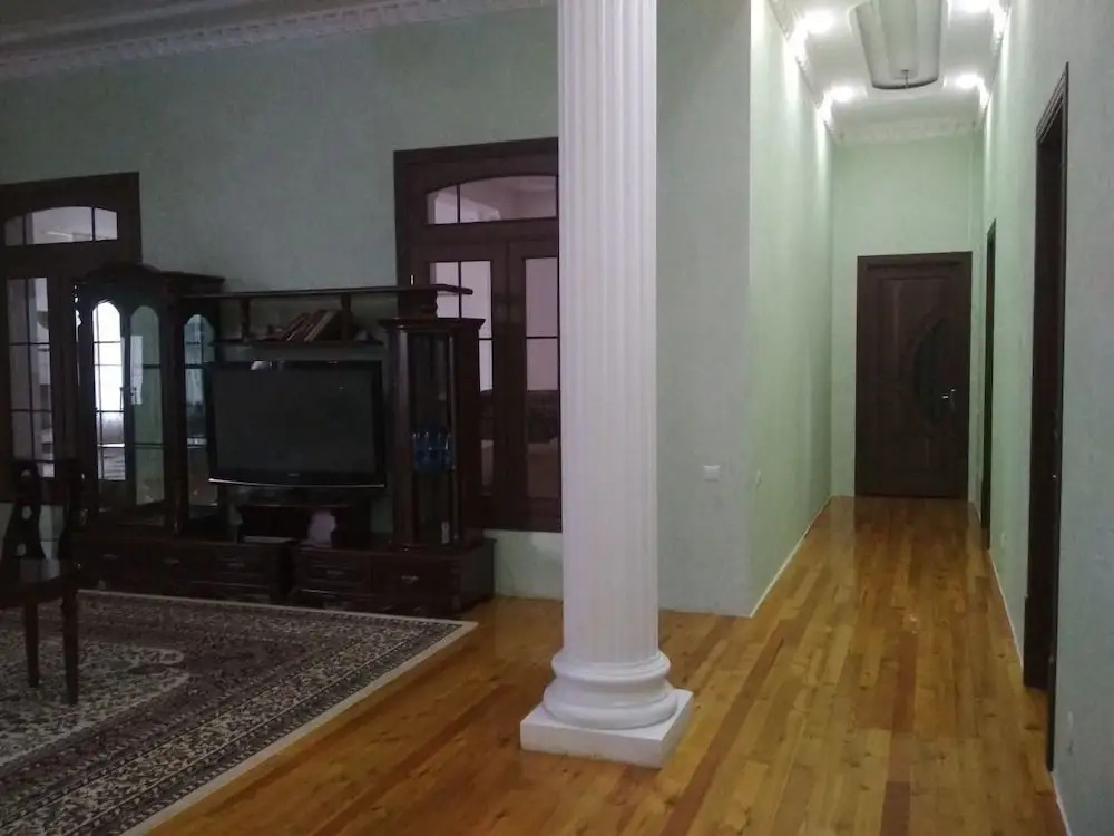 May weather Resort Family G House