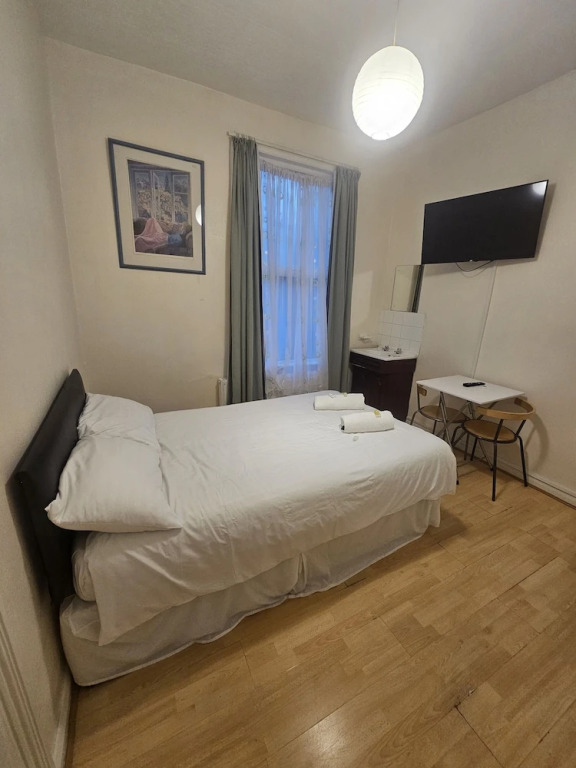 Bruce Rooms
