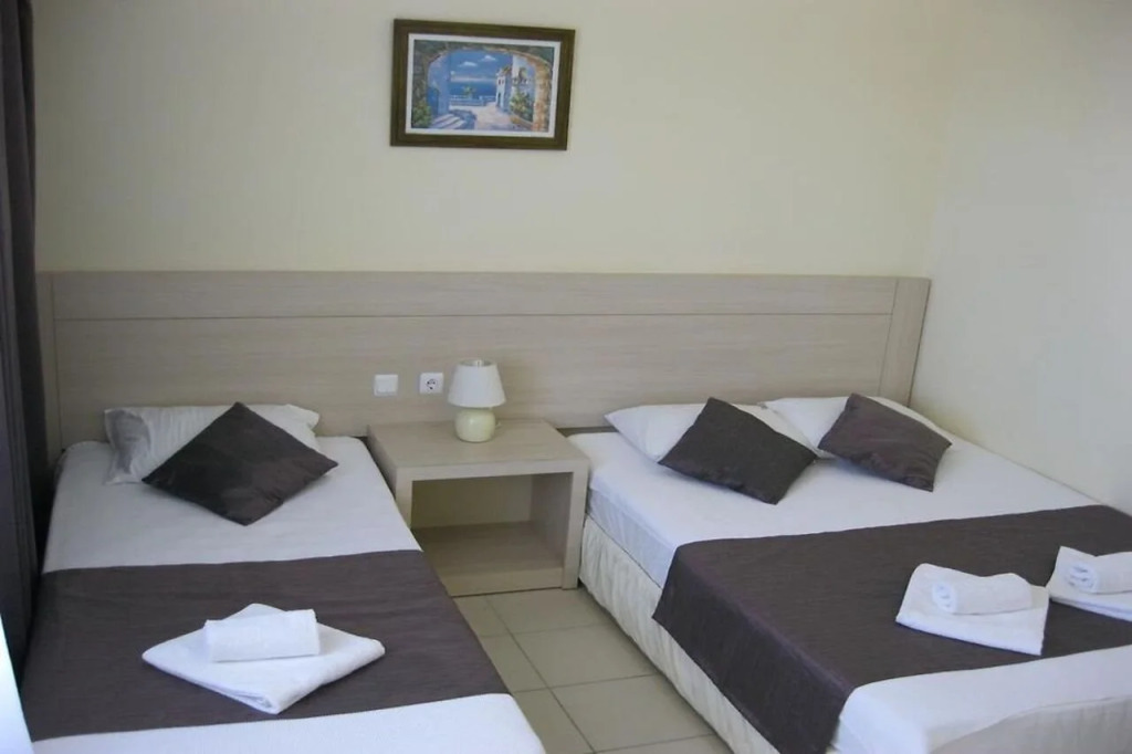 Отель As Queen Beach Hotel