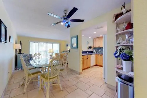 Sunset Beach 106