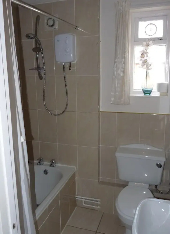 Whitecliff Guest House
