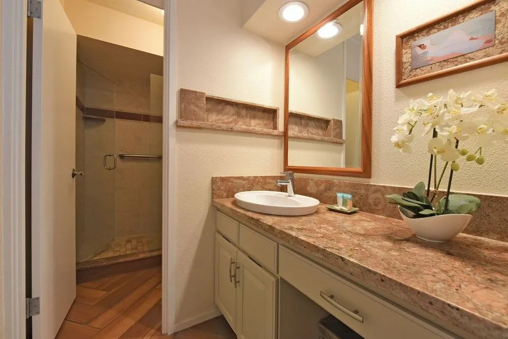 Hale Ono Loa #212 - 1 Br Condo